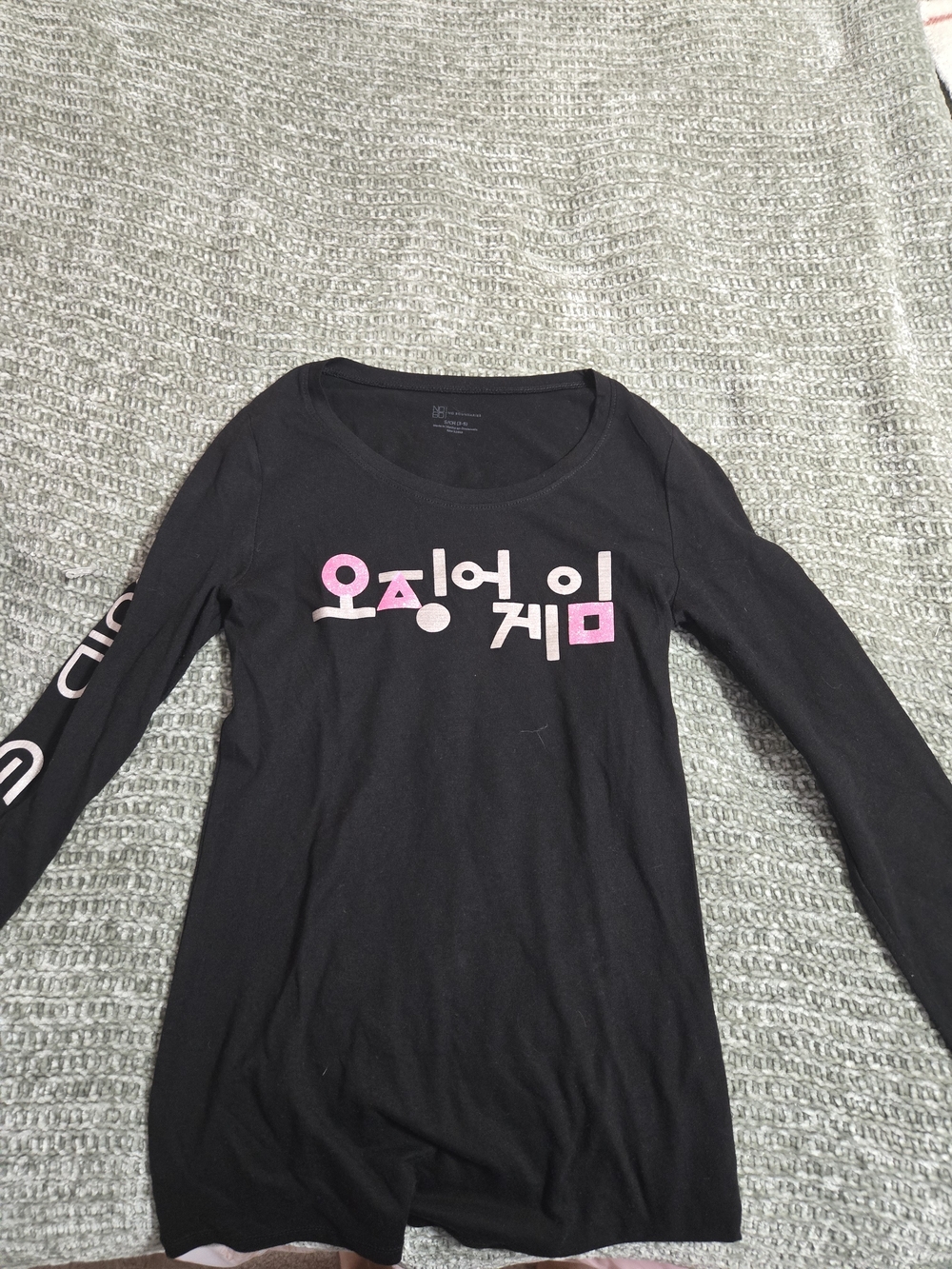 No Boundaries Black Long-Sleeve Tee with Pink Graphic